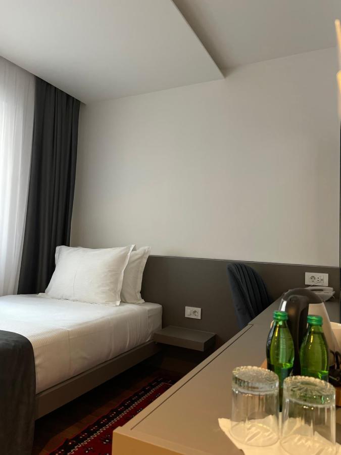 Etnomania Boutique Hotel Prishtinë Ngoại thất bức ảnh